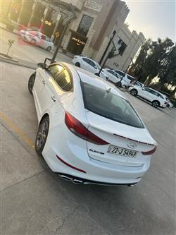 هیوندای ئەلەنترا